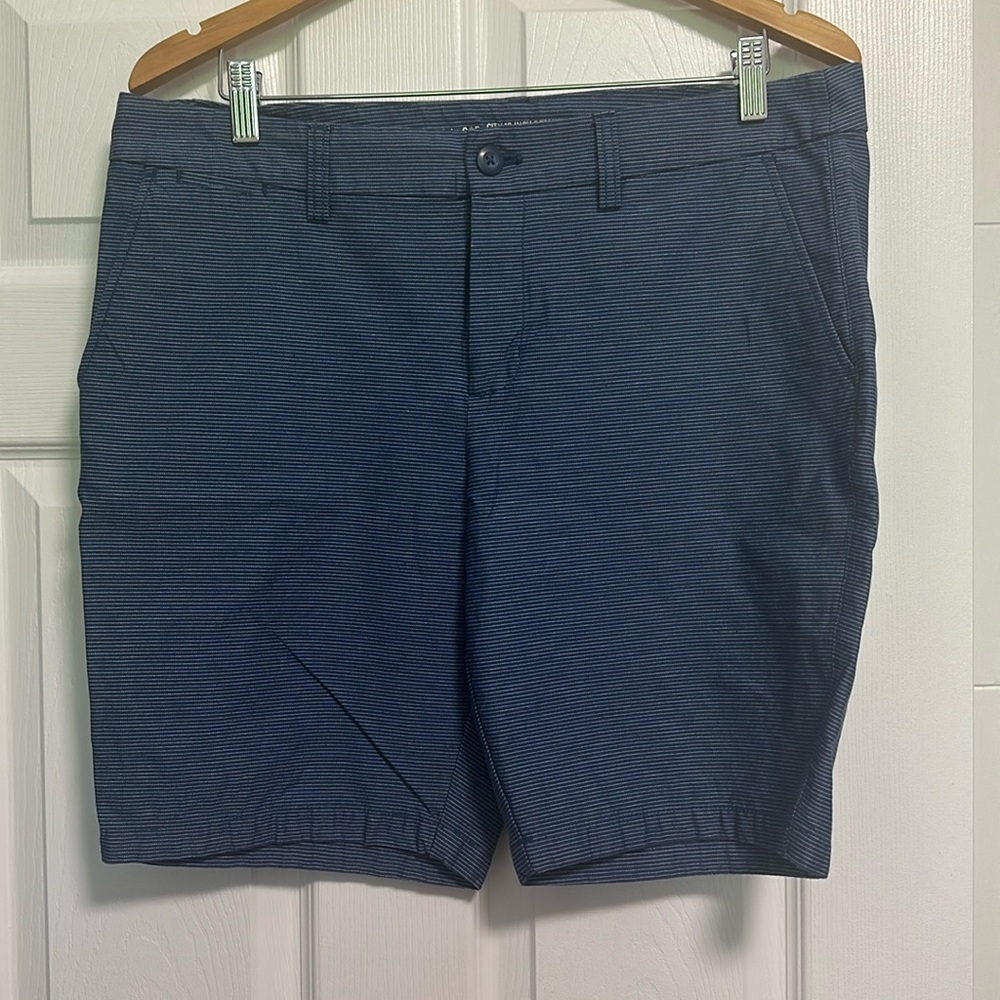 EUC Gap Bermuda shorts